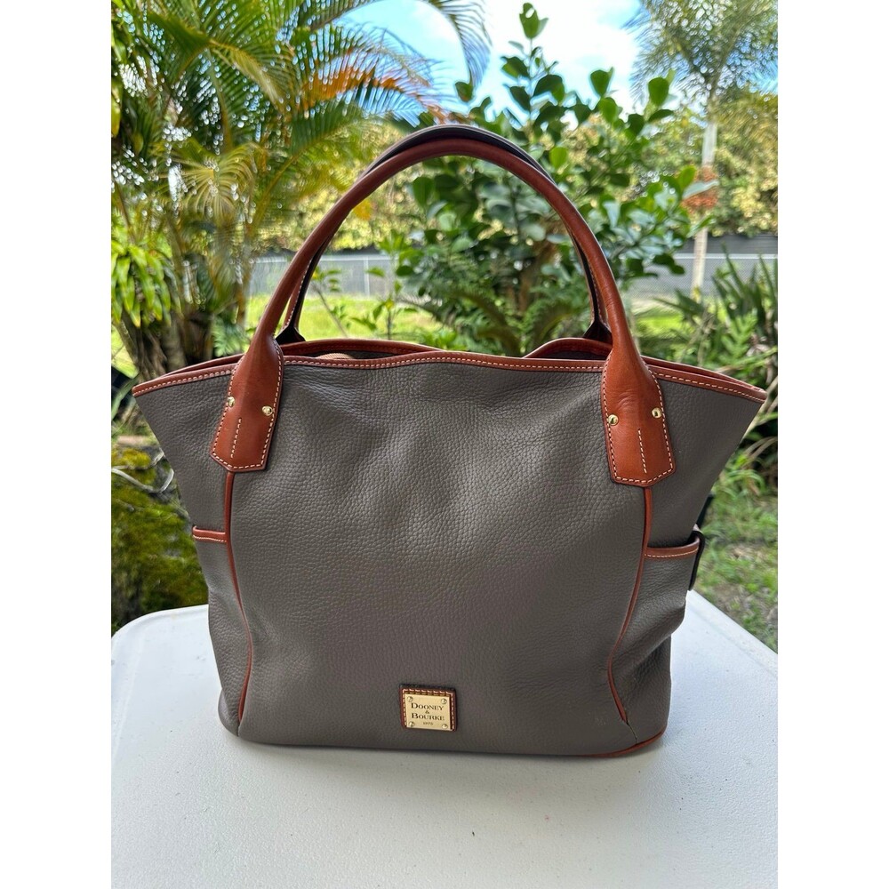 Dooney & Bourke J17827022 Archives 2009 Pebble Leather Large Kristen Tote - Picture 2 of 12